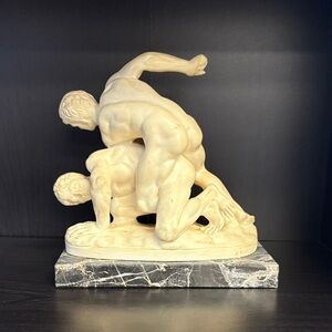 🤼Vintage Wrestlers G. Ruggeri Resin Classic White Marble Wrestling Sculpture 7in